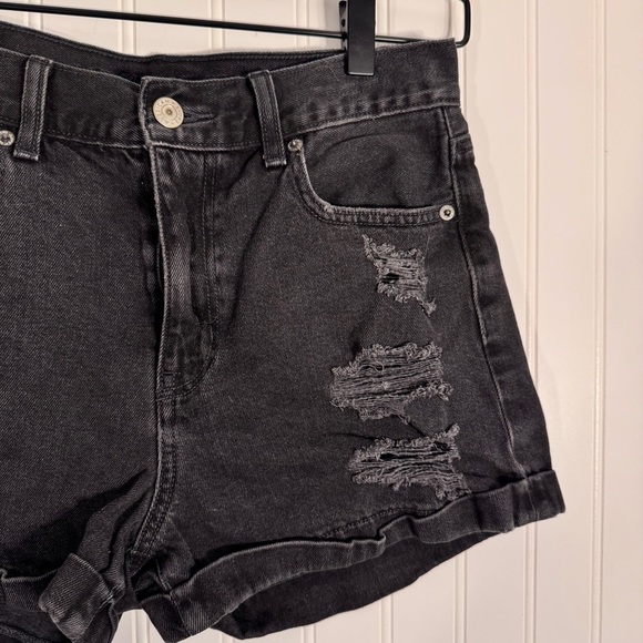 American Eagle Black Distressed Denim Cuffed Shorts Women’s Size 2 - Picture 3 of 11